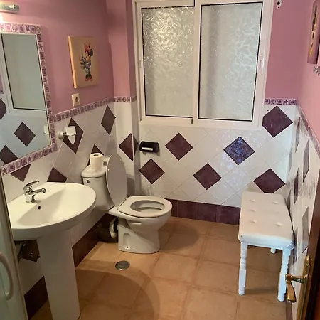 Closest To Gibraltar Border Homestay *